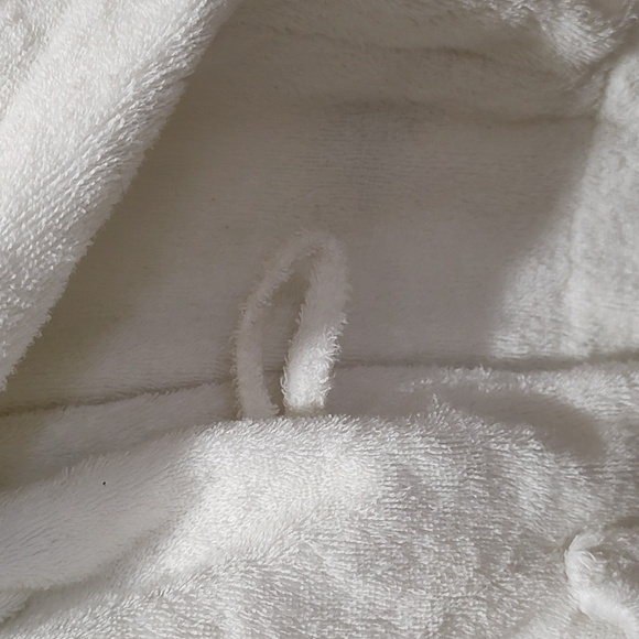 Victoria's Secret Bath Robe - Picture 4 of 8